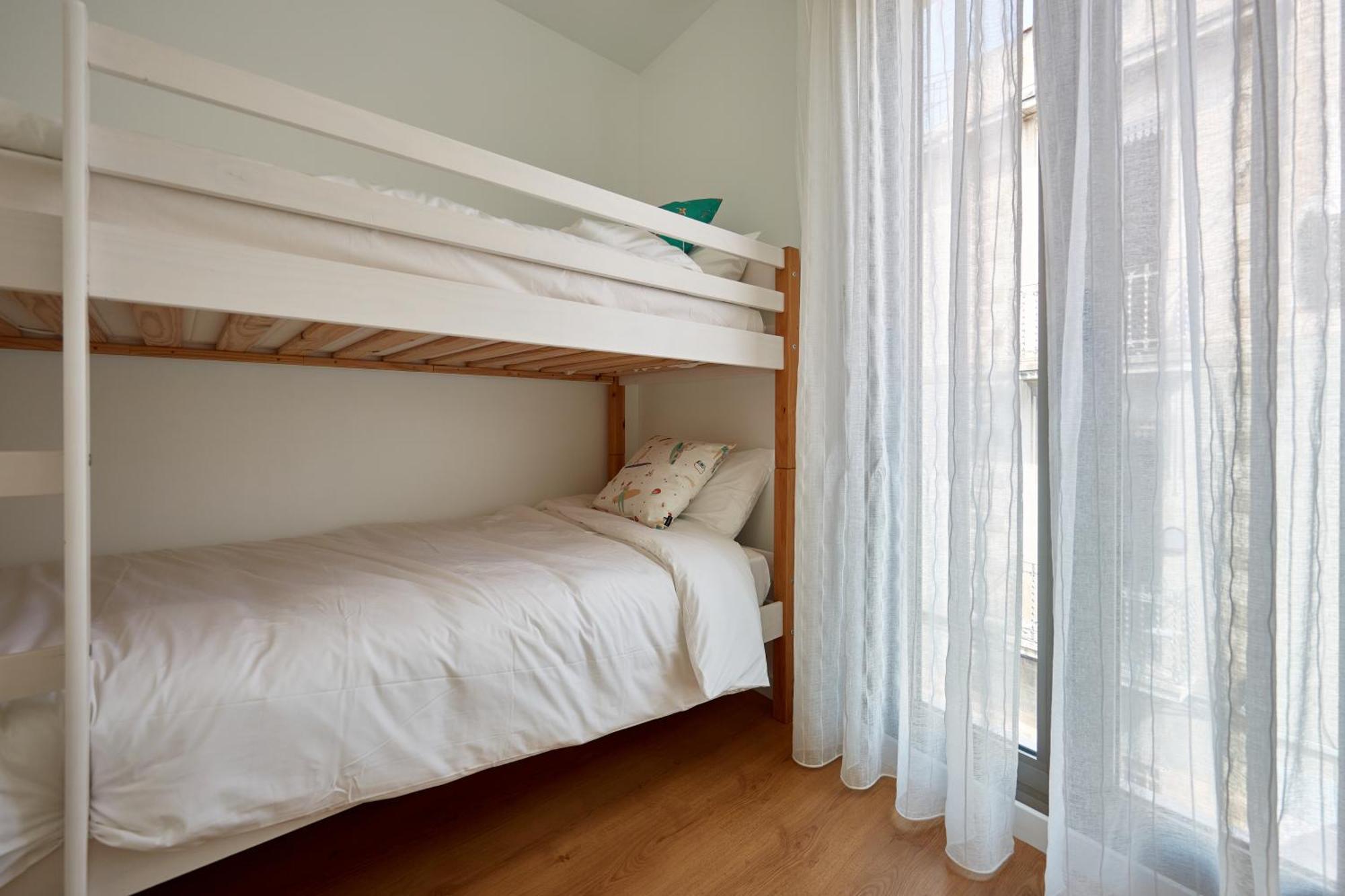 Happy Life Aparthotel